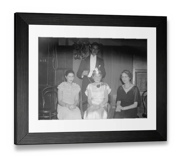 Framed Print : Imps Orpington Beauty Queen. 1935