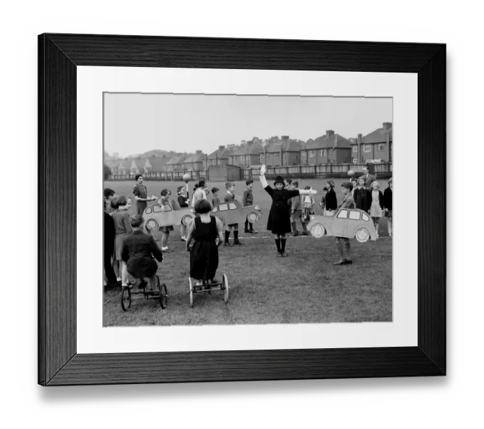Framed Print : Mayplace Road Schools, Crayford, Kent, are one of three to have been chosen to give Framed Print : Mayplace Road Schools, Crayford, Kent, are one of three to have been chosen to give