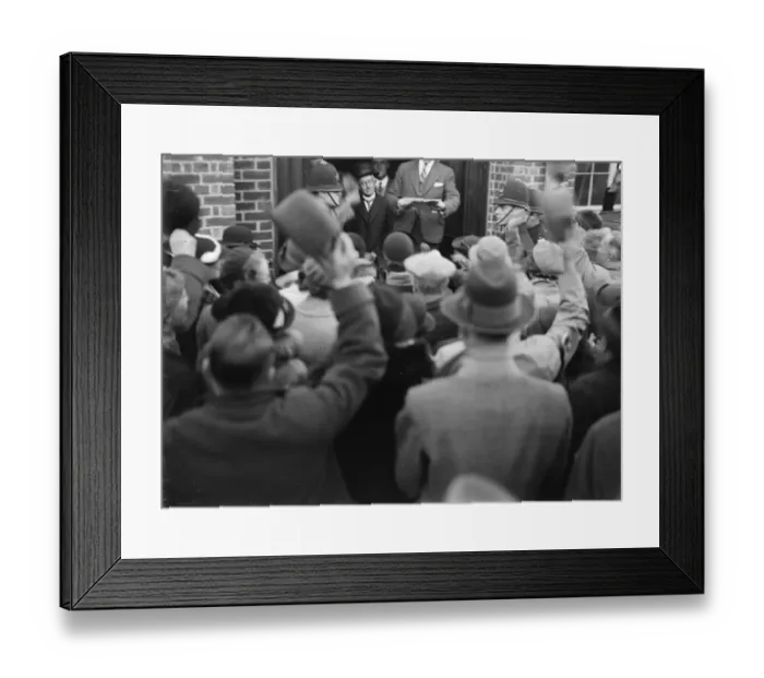 Framed Print : The reading of the election result in Sidcup, Kent. 1935 Framed Print : The reading of the election result in Sidcup, Kent. 1935
