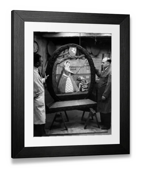 Framed Print : To be erected and unveiled on Coronation Day the people of the village of Chistlehurst Framed Print : To be erected and unveiled on Coronation Day the people of the village of Chistlehurst