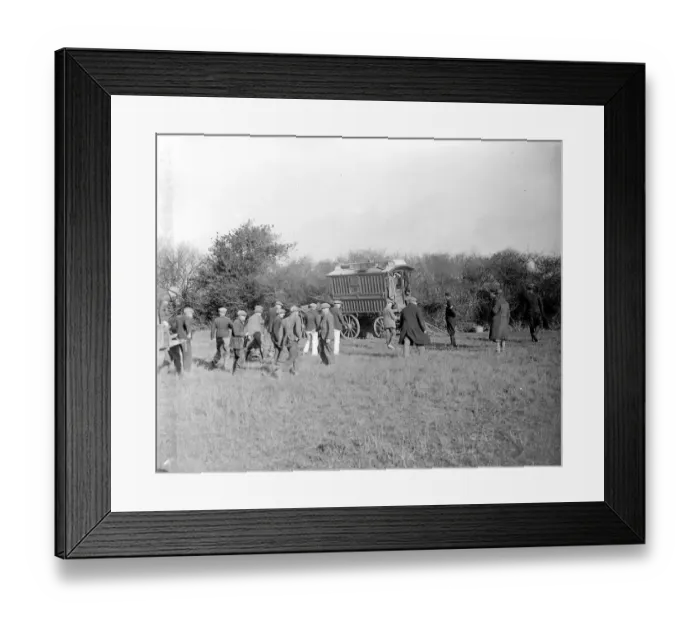 Framed Print : Gipsy Eviction (Chelsfield) 1934
