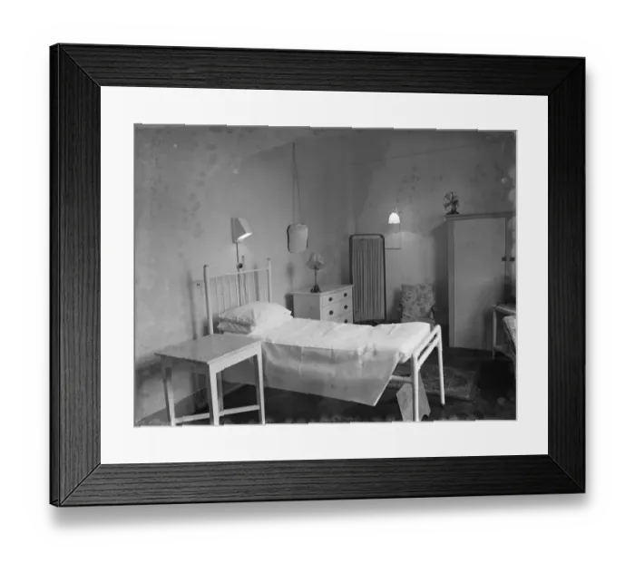 Framed Print : The Sidcup Cottage Hospital in Kent. A private ward. 1939 Framed Print : The Sidcup Cottage Hospital in Kent. A private ward. 1939