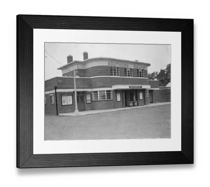 Framed Print : St Mary Cray railway station in Kent. 1939 Framed Print : St Mary Cray railway station in Kent. 1939
