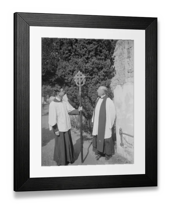 Framed Print : Crayford Church standard with the Reverend W H Andrews. 1935