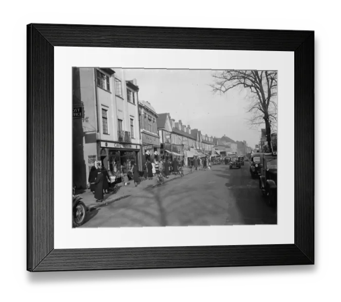 Framed Print : Road repair on Orpington High Street, Kent. 1938 Framed Print : Road repair on Orpington High Street, Kent. 1938
