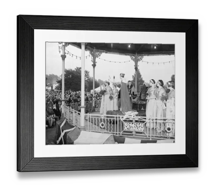Framed Print : The Dartford Carnival. The queen waves from the bandstand. 1936 Framed Print : The Dartford Carnival. The queen waves from the bandstand. 1936