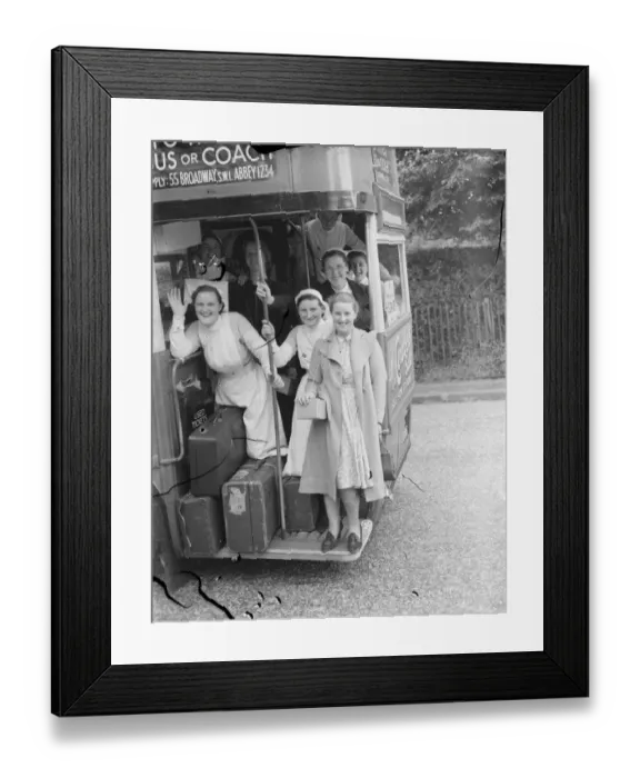 Framed Print : In response to the dangers of war the British government launched a scheme to evacuate Framed Print : In response to the dangers of war the British government launched a scheme to evacuate