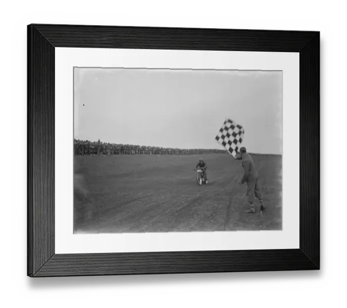 Framed Print : Brands Hatch on Easter Monday. 1937 Framed Print : Brands Hatch on Easter Monday. 1937