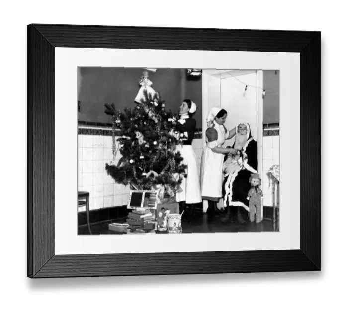 Framed Print : Christmas on the ward, 1950s Framed Print : Christmas on the ward, 1950s