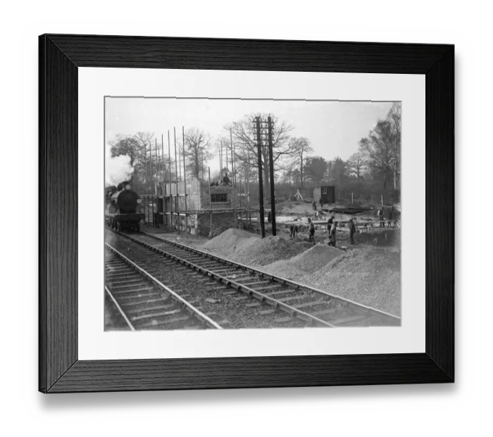 Framed Print : Southern rail electrification at St Mary Cray, Kent. 1933