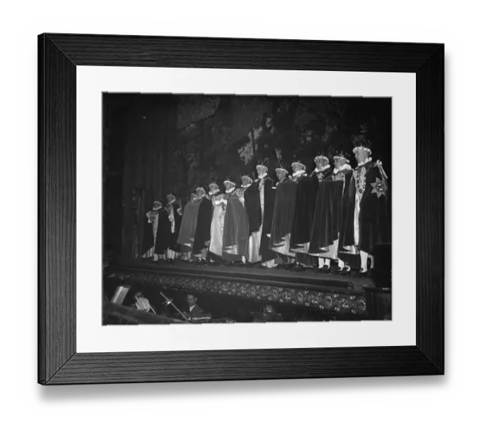 Framed Print : A performance of Iolanthe by the Crayford Amateur Dramatic and Operatic Society Framed Print : A performance of Iolanthe by the Crayford Amateur Dramatic and Operatic Society