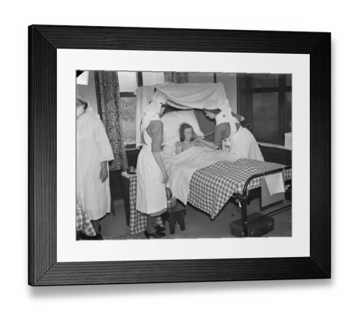 Framed Print : Nurses of the Voluntary Aid Detachment during a demonstration in Sidcup, Kent Framed Print : Nurses of the Voluntary Aid Detachment during a demonstration in Sidcup, Kent