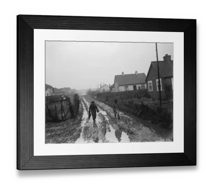 Framed Print : Fen Grove road in Sidcup, Kent. 1937 Framed Print : Fen Grove road in Sidcup, Kent. 1937