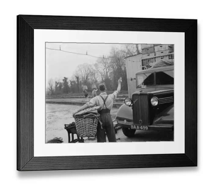 Framed Print : A Bedford truck belonging to E James and Son, the water cress and salad growers Framed Print : A Bedford truck belonging to E James and Son, the water cress and salad growers