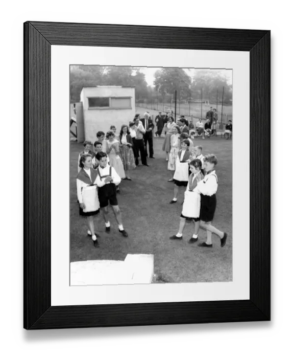Framed Print : The English Folk Dance and Song Society ( Dartford Group ) held a country dance evening