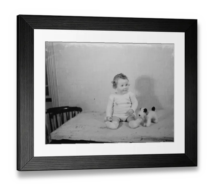 Framed Print : Baby Unwin of Sidcup, Kent. 1937