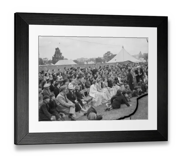 Framed Print : Spectators at the Dartford Carnival in Kent. 1939