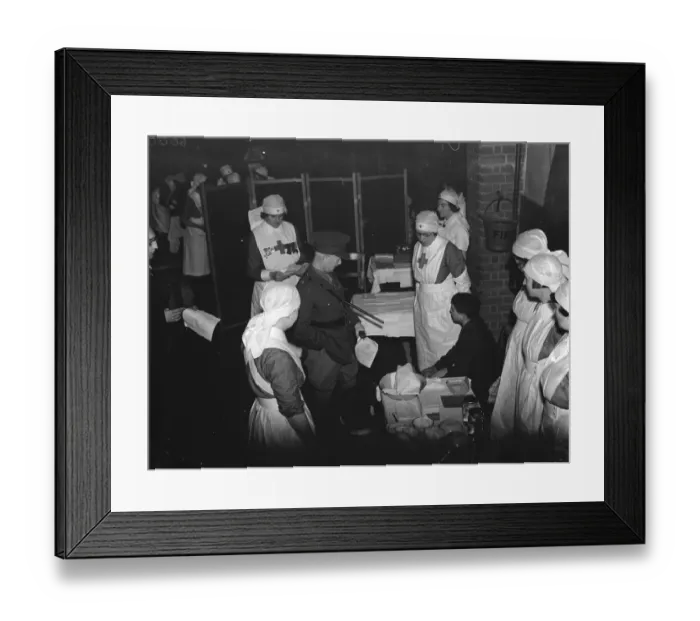 Framed Print : Major G T Mckonkey overlooks the Voluntary Aid Detachment demonstration in Chislehurst Framed Print : Major G T Mckonkey overlooks the Voluntary Aid Detachment demonstration in Chislehurst