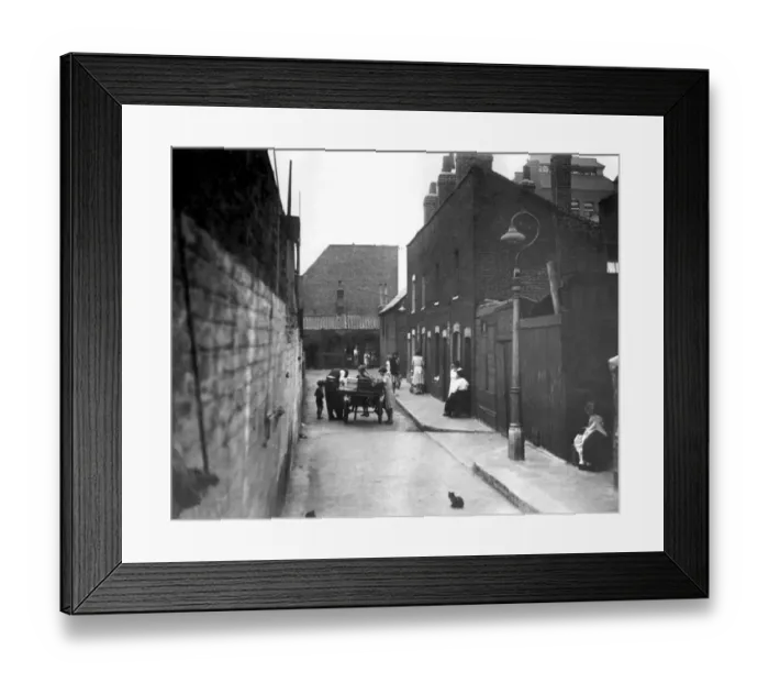 Framed Print : A slum Street in Limehouse in the early 1930 s. Many such places did not survive Framed Print : A slum Street in Limehouse in the early 1930 s. Many such places did not survive
