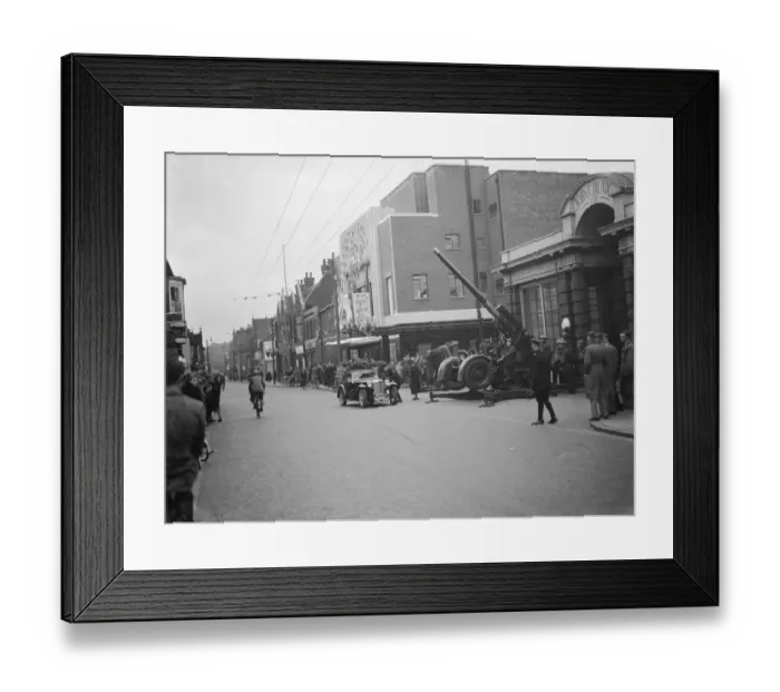 Framed Print : A national service Anti Aircraft display at the State Cinema in Dartford, Kent Framed Print : A national service Anti Aircraft display at the State Cinema in Dartford, Kent