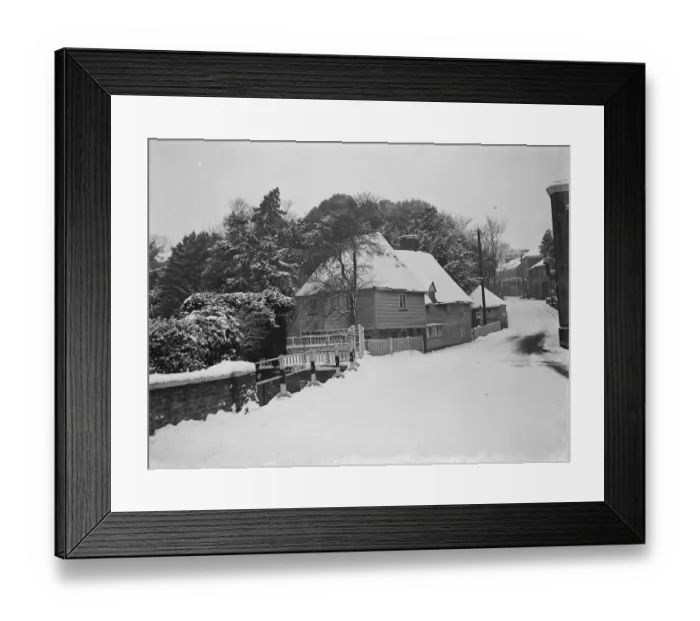 Framed Print : Cottages covered in snow on High Street in Farningham, Kent. 26 December 1938 Framed Print : Cottages covered in snow on High Street in Farningham, Kent. 26 December 1938