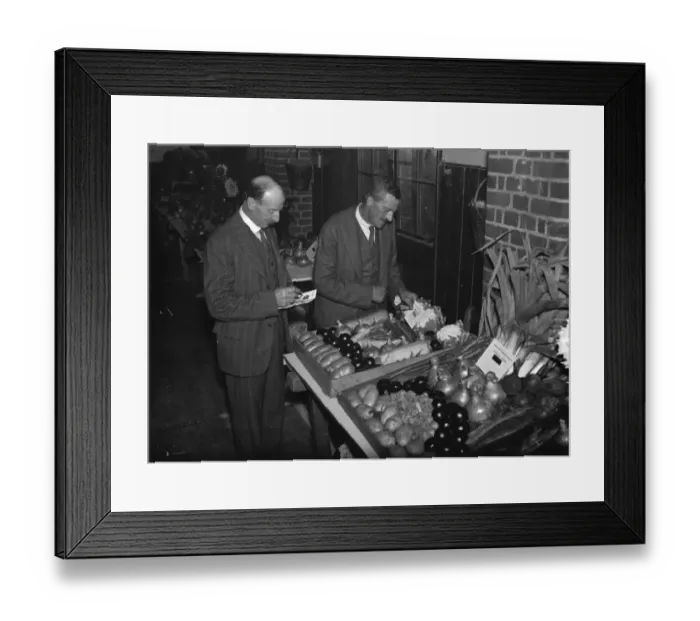 Framed Print : Gardeners show Chislehurst, I W Elridge, R W Palmer. 15 September 1937 Framed Print : Gardeners show Chislehurst, I W Elridge, R W Palmer. 15 September 1937