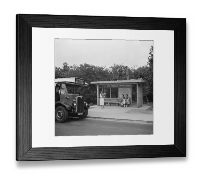 Framed Print : Workers on top of a bus shelter in Chislehurst, Kent. 1936