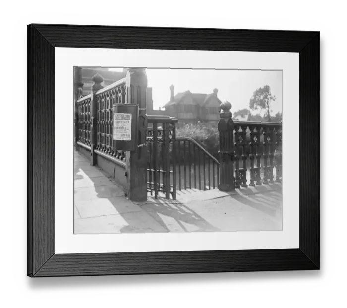 Framed Print : Litter bin in Tonbridge, Kent. 1933 Framed Print : Litter bin in Tonbridge, Kent. 1933