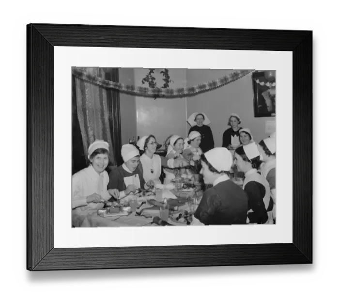 Framed Print : The nurses Christmas dinner at Livingstone Hospital in Dartford, Kent Framed Print : The nurses Christmas dinner at Livingstone Hospital in Dartford, Kent