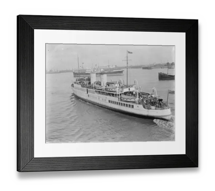 Framed Print : In response to the dangers of war the British government launched a scheme to evacuate