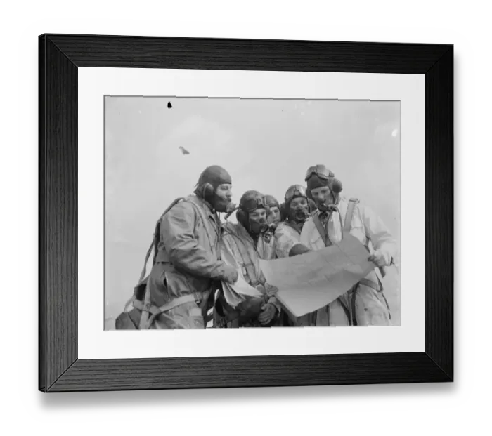 Framed Print : RAF Empire air day rehearsal, Biggin Hill, Kent. Pilots of 32 and 79 squadron