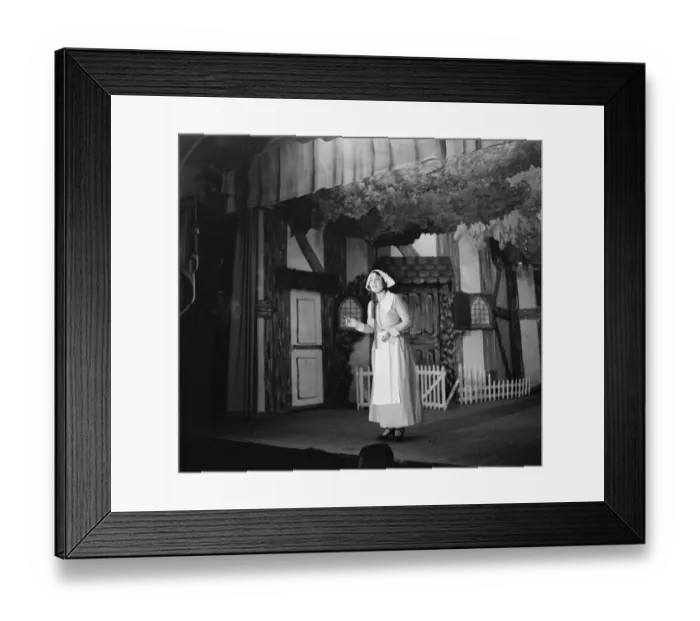Framed Print : Petts Wood Operatic Society performing on stage. 1936