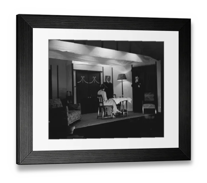 Framed Print : The Hartley Players, an amateur dramatic association from Harley, Kent, performing Framed Print : The Hartley Players, an amateur dramatic association from Harley, Kent, performing