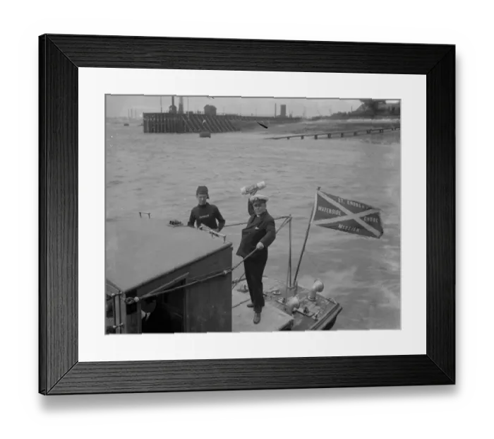 Framed Print : St Andrews Waterside Church Mission in London. They board ships and supply to sailors