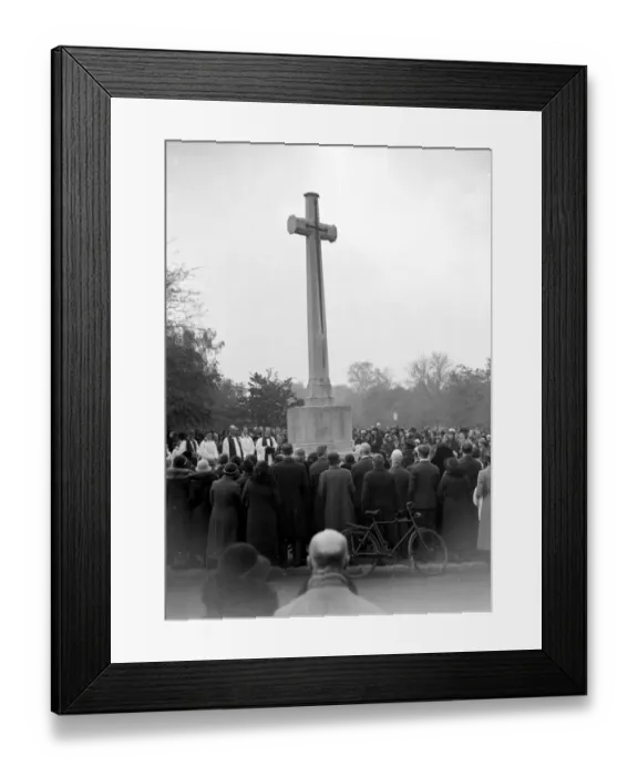 Framed Print : Chislehurst Church service in Kent. 1934 Framed Print : Chislehurst Church service in Kent. 1934