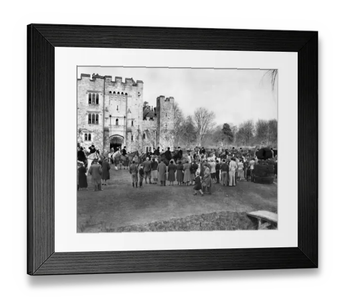 Framed Print : The West Kent Hunt met at Hever Castle Near Edenbridge Kent 1955 Framed Print : The West Kent Hunt met at Hever Castle Near Edenbridge Kent 1955