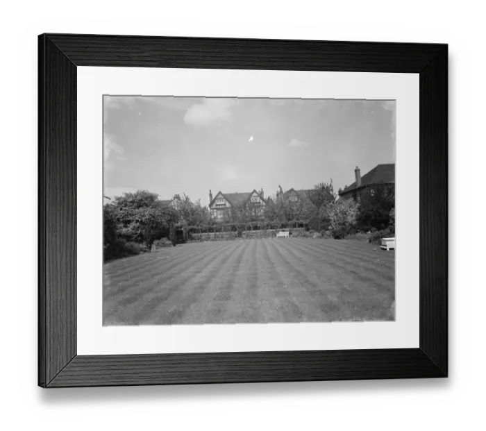 Framed Print : Mr Swans house and gardens on 21 Rectory Lane in Sidcup, Kent. 1939 Framed Print : Mr Swans house and gardens on 21 Rectory Lane in Sidcup, Kent. 1939