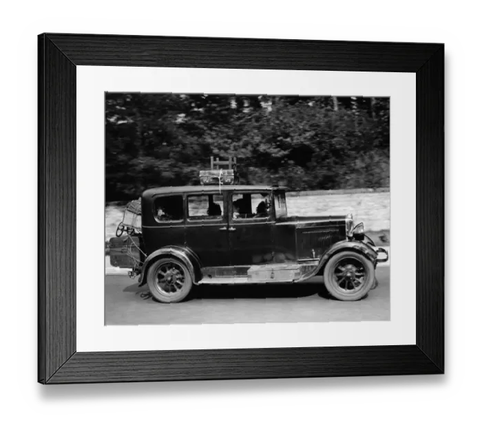 Framed Print : East Peckham, Kent - going to the hop fields by car in 1938 A TopFoto Framed Print : East Peckham, Kent - going to the hop fields by car in 1938 A TopFoto
