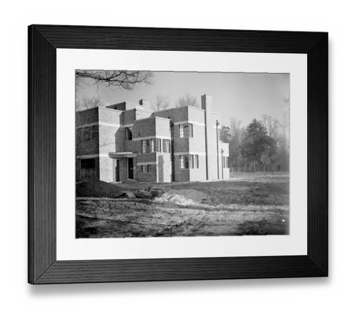 Framed Print : Futurist House in SE9 near Sidcup. 1933 Framed Print : Futurist House in SE9 near Sidcup. 1933