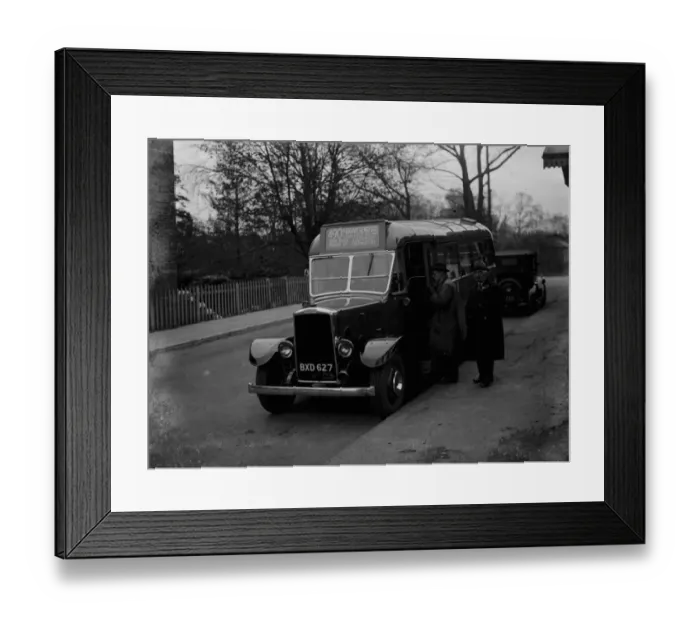 Framed Print : Passengers getting on to a London Transport diesel bus, Longfield. 1935 Framed Print : Passengers getting on to a London Transport diesel bus, Longfield. 1935