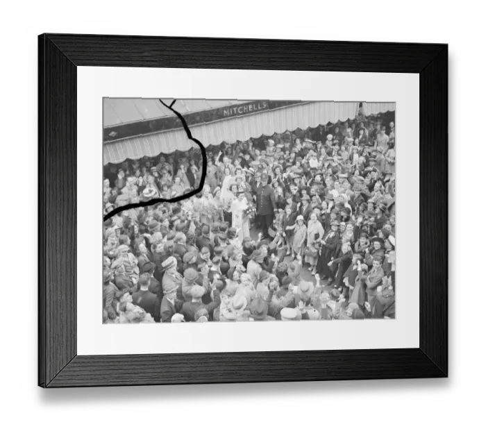 Framed Print : The Erith carnival queen and her attendants in procession. 1939