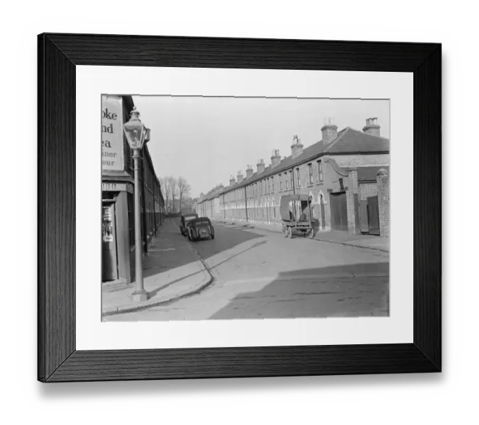 Framed Print : Mooreland road in Bromley, Kent. 1938