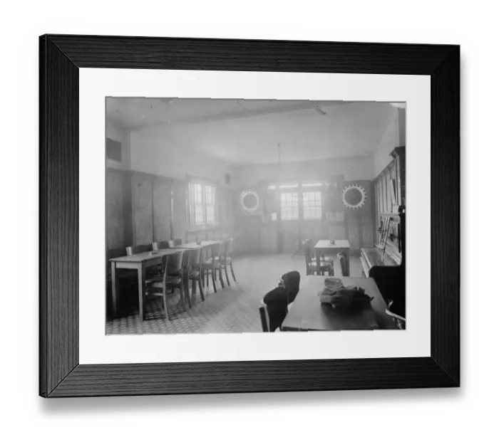 Framed Print : The Papermakers Arms pub in Hawley, Kent. A photo of the interior Framed Print : The Papermakers Arms pub in Hawley, Kent. A photo of the interior