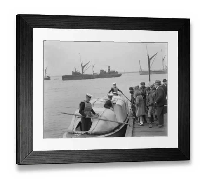 Framed Print : The Home Fleet on the river Thames at Greenhithe, Kent. School children on a floating Framed Print : The Home Fleet on the river Thames at Greenhithe, Kent. School children on a floating