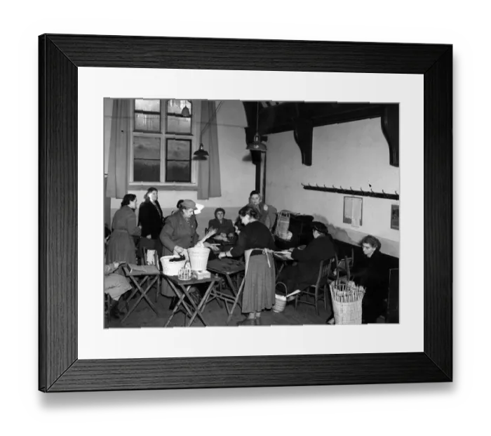 Framed Print : Womens Institute members in Birling Kent 1953 Framed Print : Womens Institute members in Birling Kent 1953