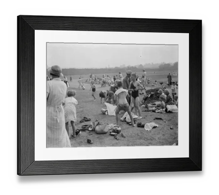 Framed Print : Children enjoying the paddling pool, Dartford, Kent. 1937 Framed Print : Children enjoying the paddling pool, Dartford, Kent. 1937