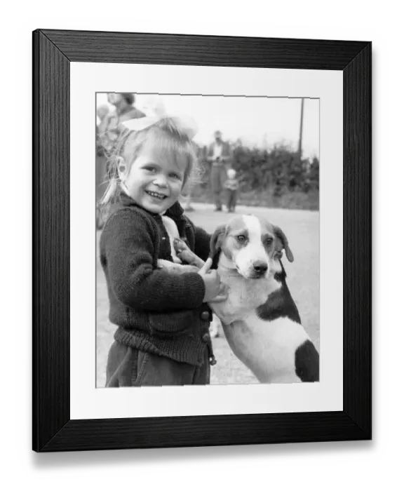 Framed Print : Making friends Virginia Holgate of Fairseat Kent with Patch one of Bolebroke Beagles 1958