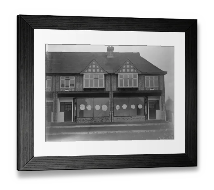 Framed Print : Robins Shop, Lewis Road. 1935 Framed Print : Robins Shop, Lewis Road. 1935