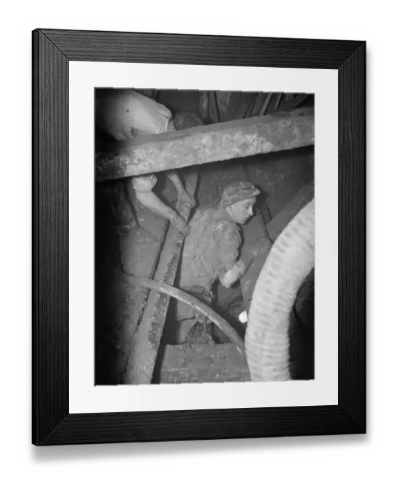 Framed Print : The construction of the Dartford Tunnel. Dirty and dangerous work for the workmen Framed Print : The construction of the Dartford Tunnel. Dirty and dangerous work for the workmen