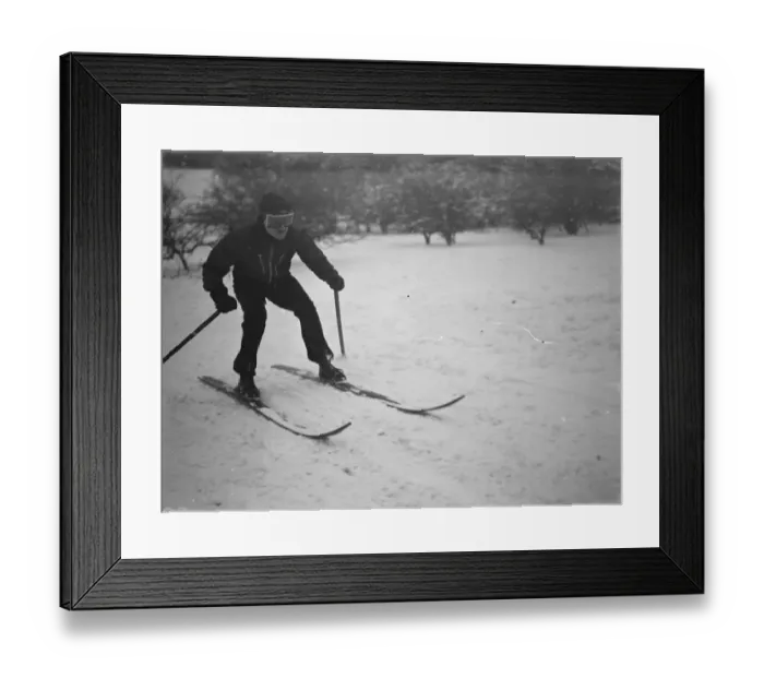 Framed Print : Skiing on Eynsford Hills in Eynsford, Kent. 1938 Framed Print : Skiing on Eynsford Hills in Eynsford, Kent. 1938
